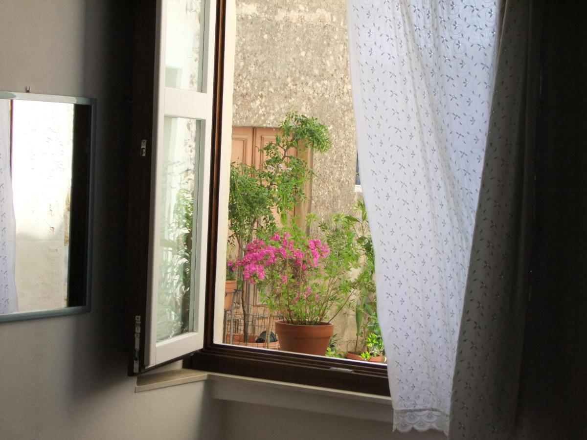 A Naca Villa Ragusa Bagian luar foto