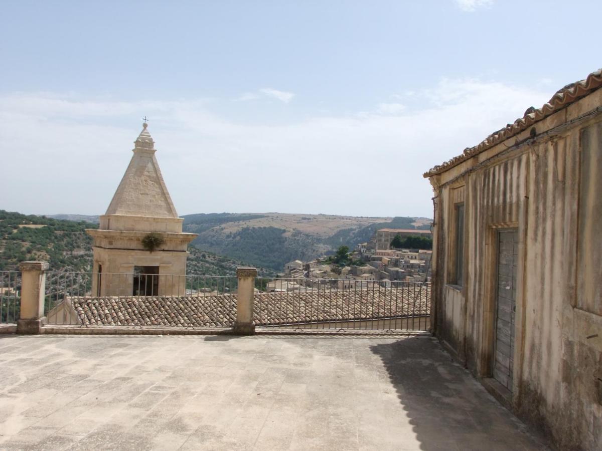 A Naca Villa Ragusa Bagian luar foto